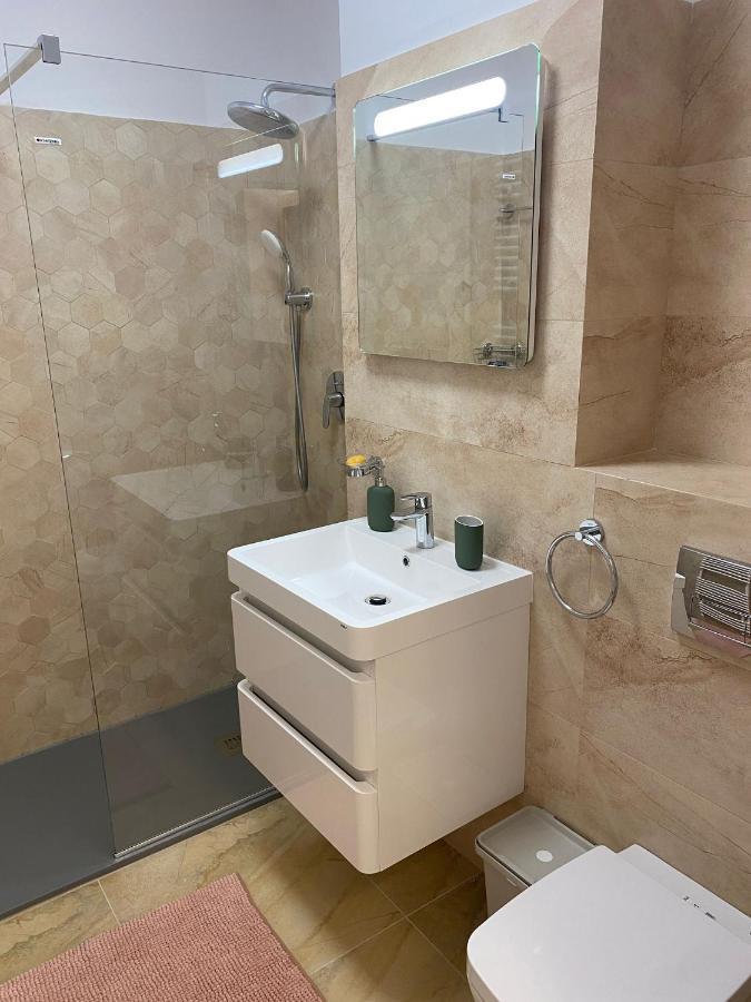 Plazza Studio Bukarest Eksteriør billede