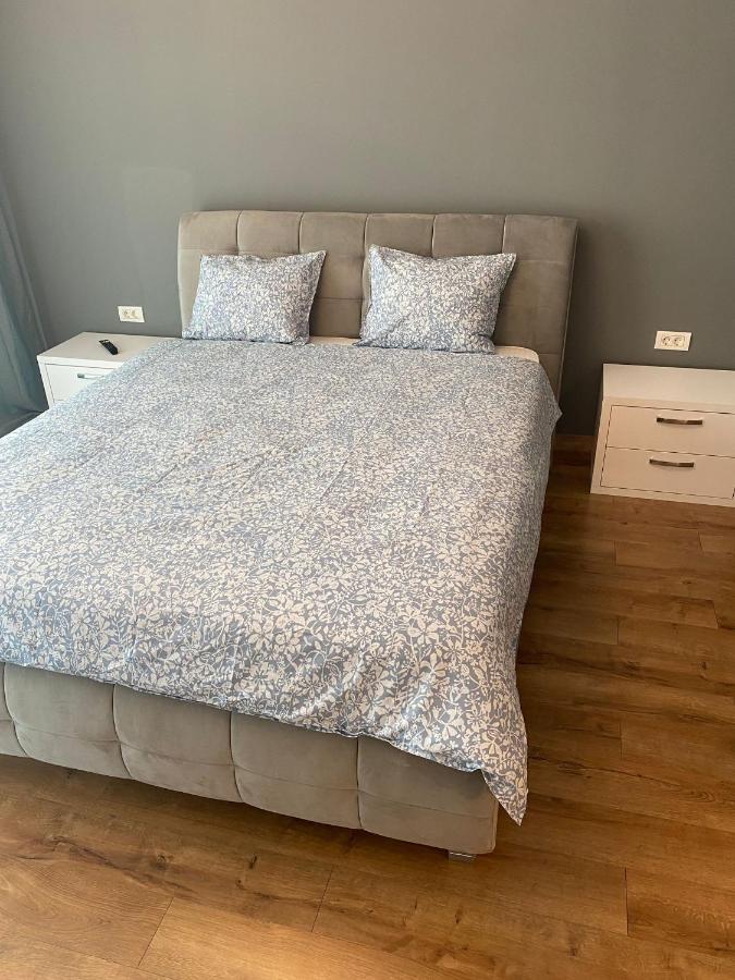 Plazza Studio Bukarest Eksteriør billede