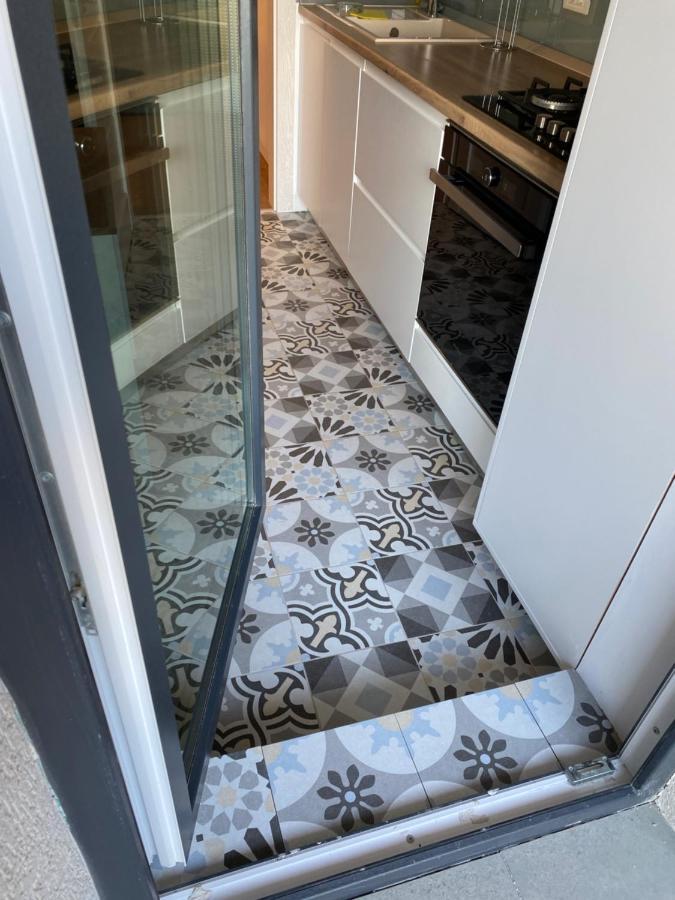 Plazza Studio Bukarest Eksteriør billede