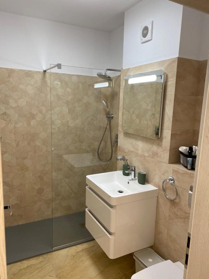 Plazza Studio Bukarest Eksteriør billede